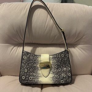 Elegant Black and Cream Shoulder Bag